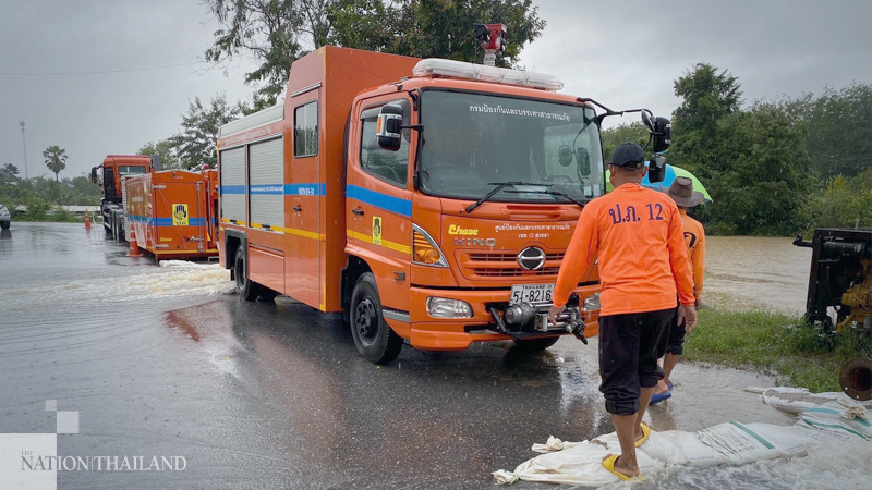 Nearly 400,000 households affected as many southern provinces battle floods Nearly 400,000 households affected as many southern provinces battle floods