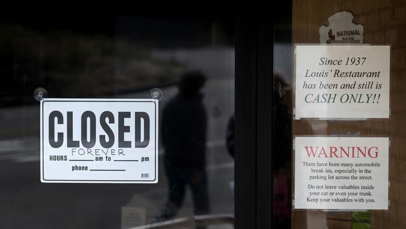 Restaurant closings top 110,000 with industry in 'free fall' Restaurant closings top 110,000 with industry in 'free fall'