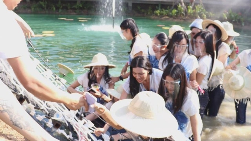 Miss Thailand photoshoot turns dangerous Miss Thailand photoshoot turns dangerous