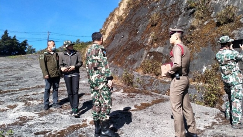Doi Inthanon visitor faces legal action for scratched out message Doi Inthanon visitor faces legal action for scratched out message