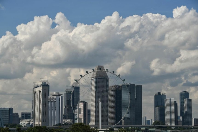 The economists also expect GDP to shrink by 4.5 per cent year on year in the fourth quarter of this year. ST PHOTO: KUA CHEE SIONG
