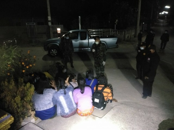 14 Myanmar nationals caught trying to enter Thailand in Tak 14 Myanmar nationals caught trying to enter Thailand in Tak