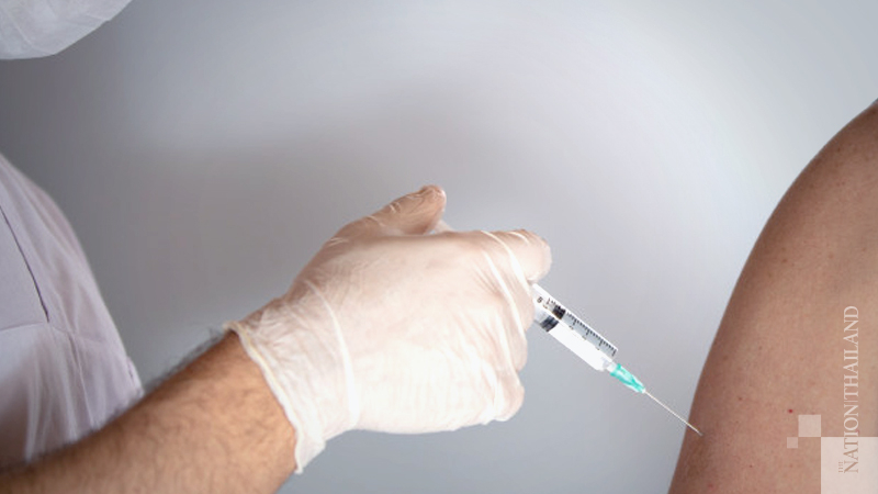 'The weapon that will end the war': First coronavirus vaccine shots given in U.S. 'The weapon that will end the war': First coronavirus vaccine shots given in U.S.