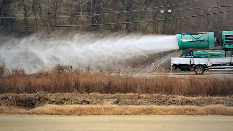 S. Korea's bird flu battle at critical juncture S. Korea's bird flu battle at critical juncture