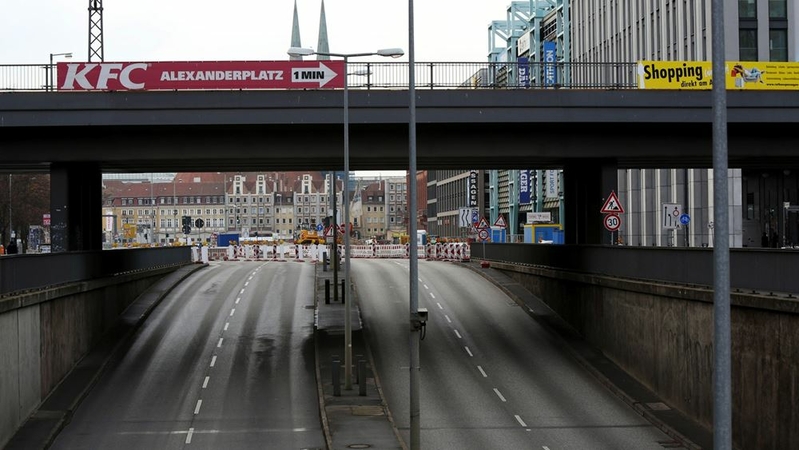 The empty lanes of Otto-Braun-Strasse during the first day of a national lockdown in Berlin on Dec. 16, 2020. MUST CREDIT: Bloomberg photo by Liesa Johannssen-Koppitz.