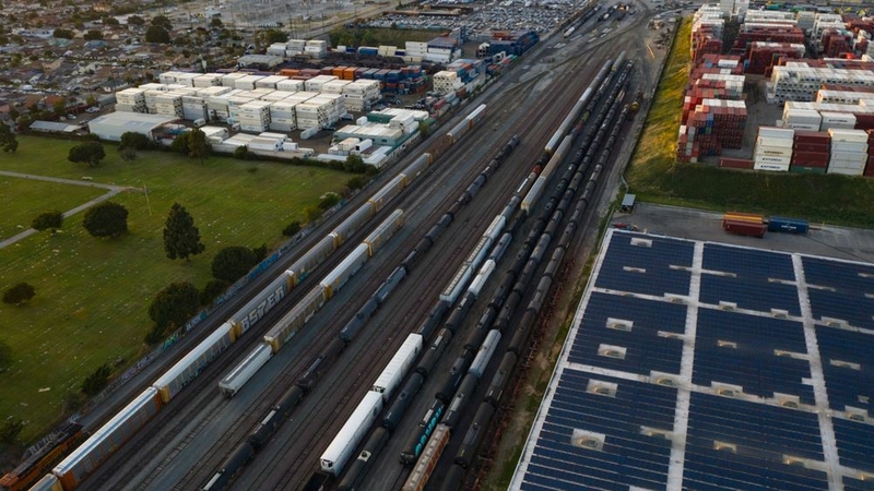 Freight boom fires Buffett trains, Maersk ships and oil prices Freight boom fires Buffett trains, Maersk ships and oil prices