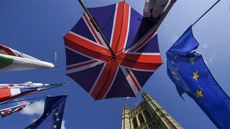 Brexit deal gets held up by last-minute haggling over fish Brexit deal gets held up by last-minute haggling over fish