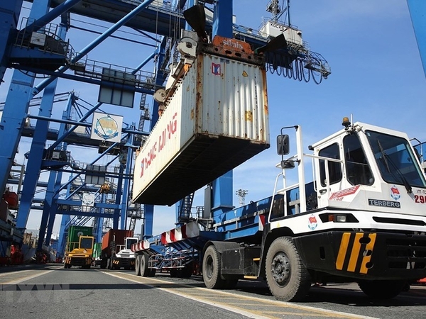 The country’s total trade revenue has hit $543.9 billion, up 5.1 per cent year-on-year. — VNA/VNS Photo