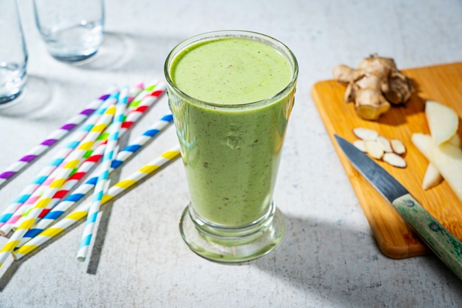 Get your greens and fruit in a glass with this nourishing yogurt smoothie Get your greens and fruit in a glass with this nourishing yogurt smoothie