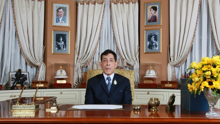 HM the King blesses Thai people with happiness in the New Year HM the King blesses Thai people with happiness in the New Year