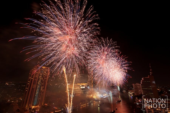 Feast of fireworks ushers in 2021 at Iconsiam Feast of fireworks ushers in 2021 at Iconsiam
