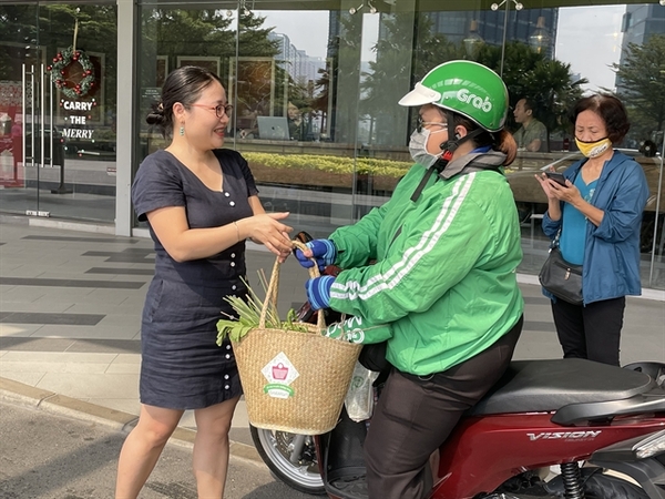 Grab app offers sale of goods from traditional markets Grab app offers sale of goods from traditional markets