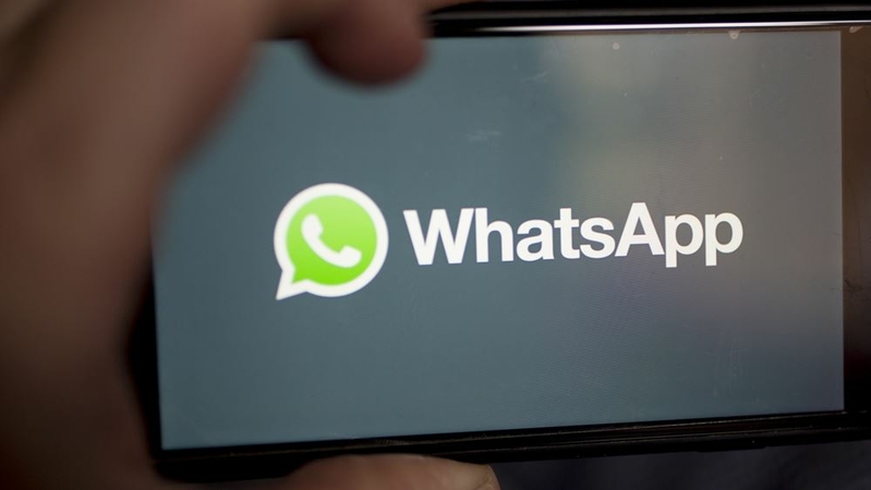 Why WhatsApp's new privacy rules are sparking alarm Why WhatsApp's new privacy rules are sparking alarm