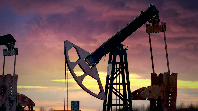 Oil fluctuates with fuel build up dimming tighter crude supply Oil fluctuates with fuel build up dimming tighter crude supply
