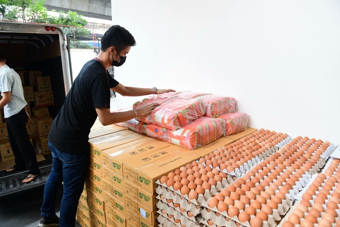 CP Foods and partners supply food for Myanmar migrant workers CP Foods and partners supply food for Myanmar migrant workers