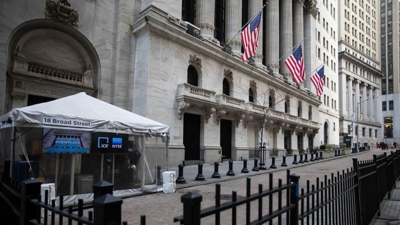 Stocks drop the most in a week; dollar strengthens Stocks drop the most in a week; dollar strengthens