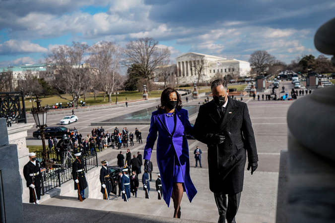 Democrats take control of 50-50 Senate, with Harris presiding for first time Democrats take control of 50-50 Senate, with Harris presiding for first time