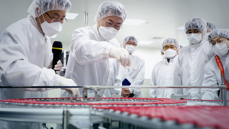 S. Korea to prepare 250 COVID-19 vaccination centers to start inoculations next month S. Korea to prepare 250 COVID-19 vaccination centers to start inoculations next month