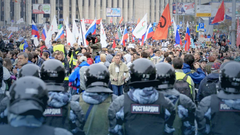 More than 2,700 arrested across Russia as protests swell for jailed opposition leader Navalny More than 2,700 arrested across Russia as protests swell for jailed opposition leader Navalny