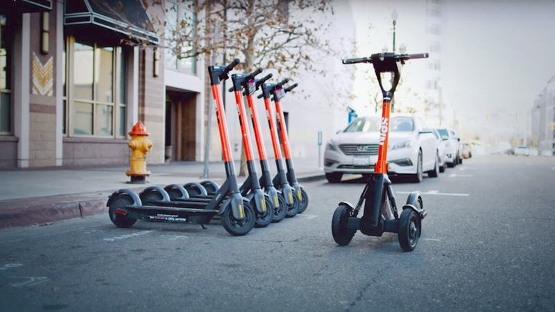 E-scooter companies innovate to avoid sidewalk problems E-scooter companies innovate to avoid sidewalk problems