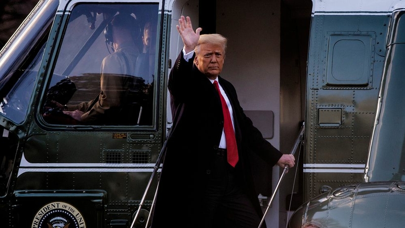 Legal team exits as Trump fixates on false claims Legal team exits as Trump fixates on false claims