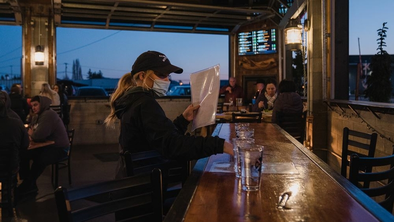 Coronavirus is airborne. Here's how to know if you're breathing other people's breath. Coronavirus is airborne. Here's how to know if you're breathing other people's breath.