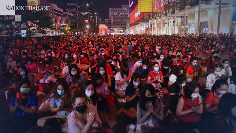 Lovelorn Bangkokians pray for a Valentine Lovelorn Bangkokians pray for a Valentine