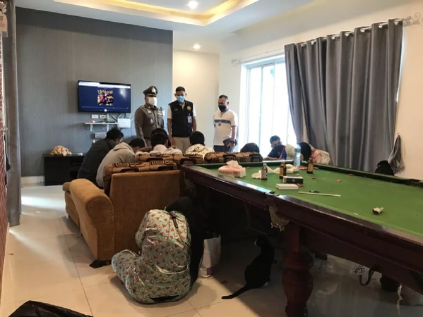 36 people arrested at alleged drug party in Chonburi 36 people arrested at alleged drug party in Chonburi