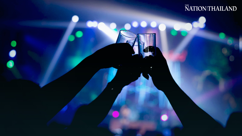 Bangkok pubs, nightlife allowed to open until 11pm from today Bangkok pubs, nightlife allowed to open until 11pm from today
