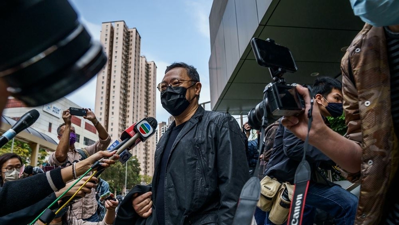 Historic roundup of Hong Kong opposition draws defiant protest Historic roundup of Hong Kong opposition draws defiant protest