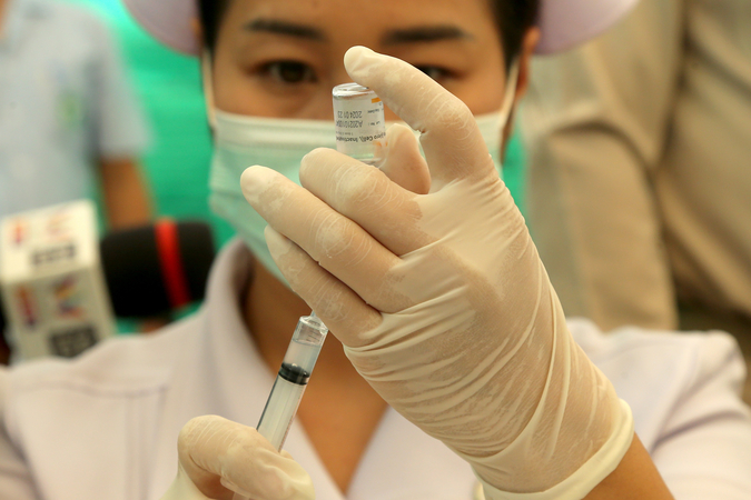 Inoculated Samut Sakhon doctor 'suffered after-effects, not allergy to Sinovac vaccine' Inoculated Samut Sakhon doctor 'suffered after-effects, not allergy to Sinovac vaccine'