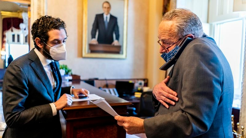 Senate Majority Leader Charles Schumer, D-N,Y., prepares his floor speech before walking to the Senate floor on Jan. 22. MUST CREDIT: Washington Post photo by Melina Mara.