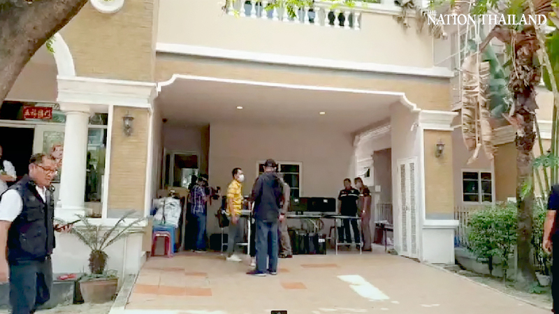 Police arrest 12 in raid on online gambling business Police arrest 12 in raid on online gambling business