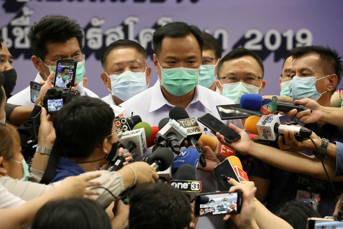 Prayut, other ministers to get AstraZeneca shot Tuesday morning Prayut, other ministers to get AstraZeneca shot Tuesday morning