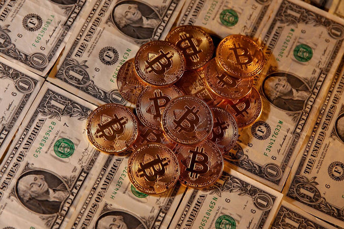 Bidders running up the price of bitcoin in government auction Bidders running up the price of bitcoin in government auction
