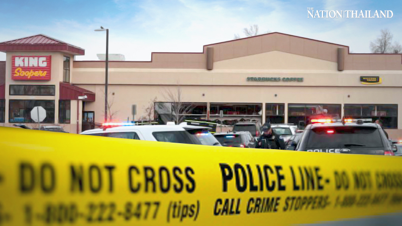 10 people, including police officer, killed in Colorado shooting at grocery store; suspect in custody 10 people, including police officer, killed in Colorado shooting at grocery store; suspect in custody