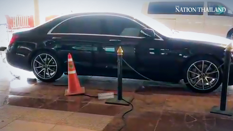 Pic of Benz being charged for free in Parliament sparks anger online Pic of Benz being charged for free in Parliament sparks anger online