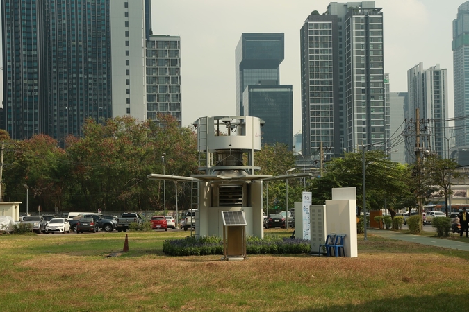 Breathing in Bangkok's Makkasan area gets easier thanks to new air-purification tower Breathing in Bangkok's Makkasan area gets easier thanks to new air-purification tower