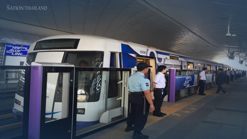 Seniors ride for free on MRT this Songkran