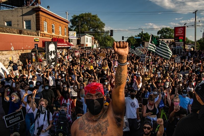 Thousands of people protest the death of George Floyd in Minneapolis on June 5, 2020. MUST CREDIT: Washington Post photo by Salwan Georges