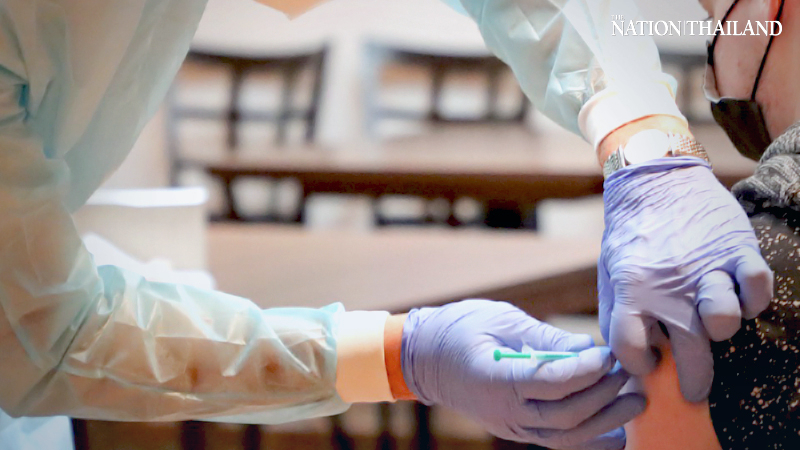 China pushes vaccine on bankers, colleges to catch up with U.S. China pushes vaccine on bankers, colleges to catch up with U.S.