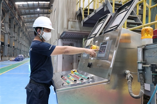 Production at the Vina Kraft Paper Co., Ltd, a Thai-invested firm in Bình Dương Province. Many foreign companies already have invested or sought investment opportunities in Việt Nam. VNA/VNS Photo Dương Giang