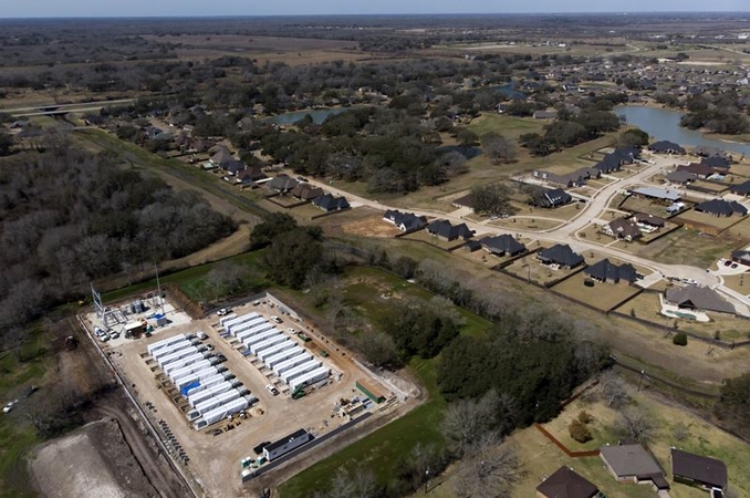 The Gambit Energy Storage Park in Angleton, Texas, the utility-scale battery project owned by a Tesla subsidiary. MUST CREDIT: Bloomberg photo by Mark Felix.