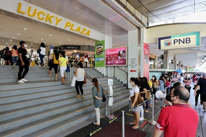 [Singapore] Crowds return to Lucky Plaza, Peninsula Plaza after lifting of weekend entry curbs