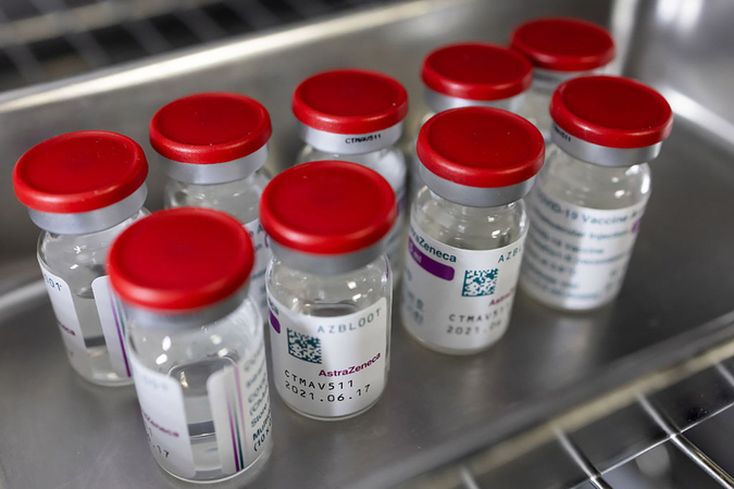 Risk of clots higher with covid than after vaccine, study says Risk of clots higher with covid than after vaccine, study says