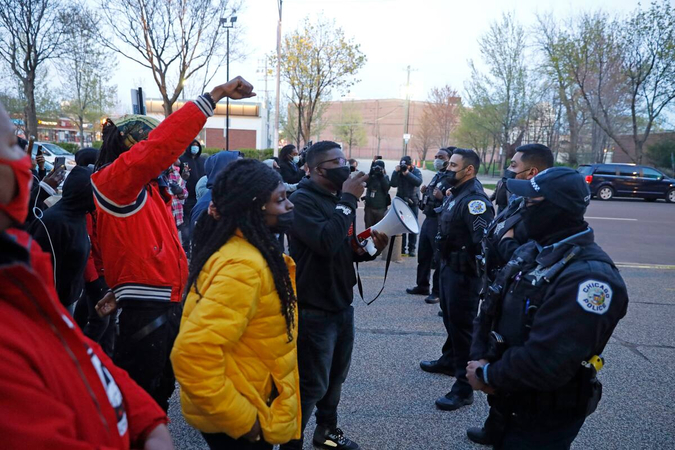 Police shooting of 13-year-old in Chicago leads to calls in the city for radical police reform Police shooting of 13-year-old in Chicago leads to calls in the city for radical police reform