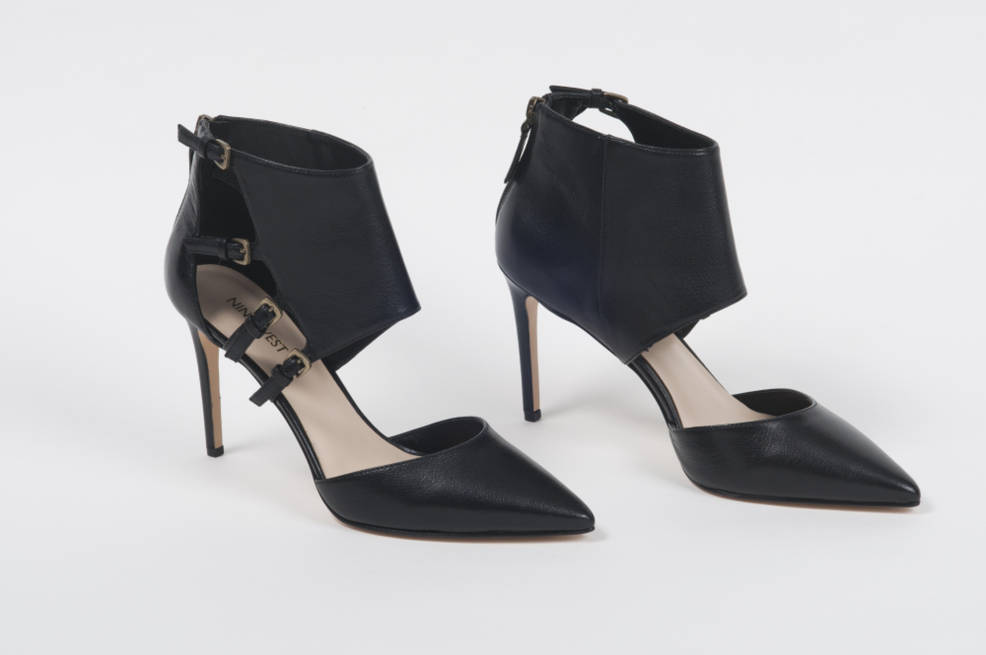  Smart and sleek in black