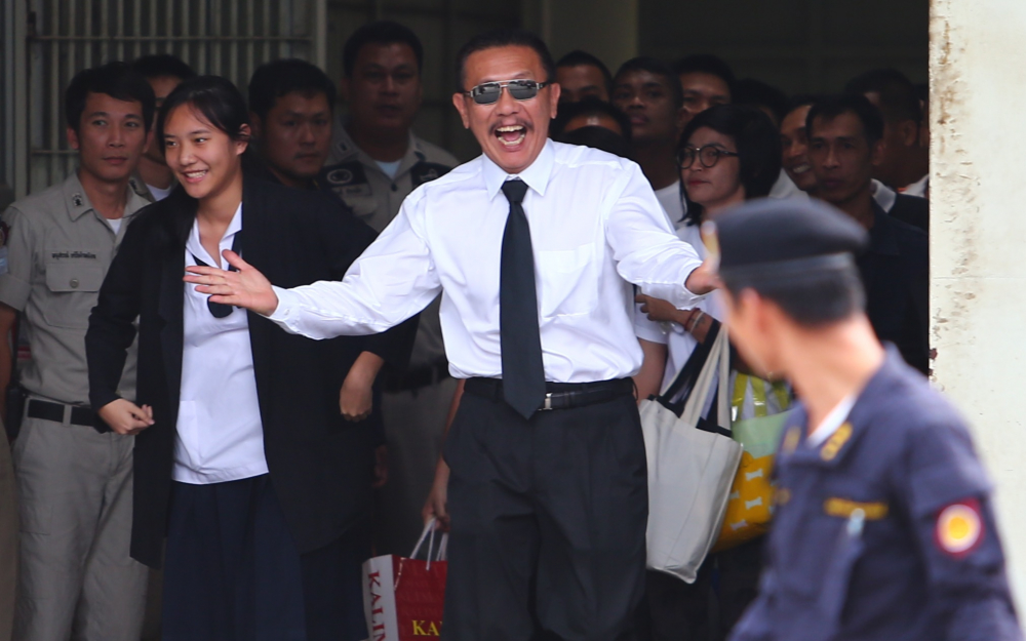 Chuwit freed, vows ‘to be model citizen’