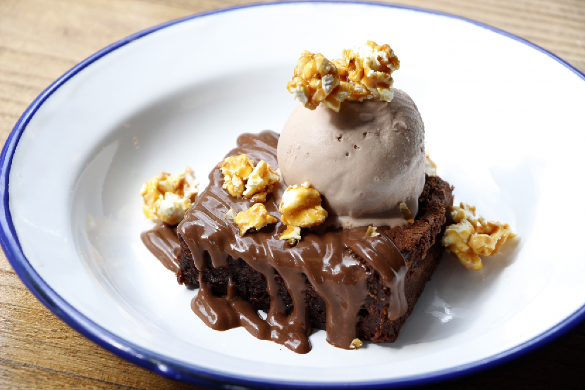  Benvenuto! Jamie arrives in Bangkok