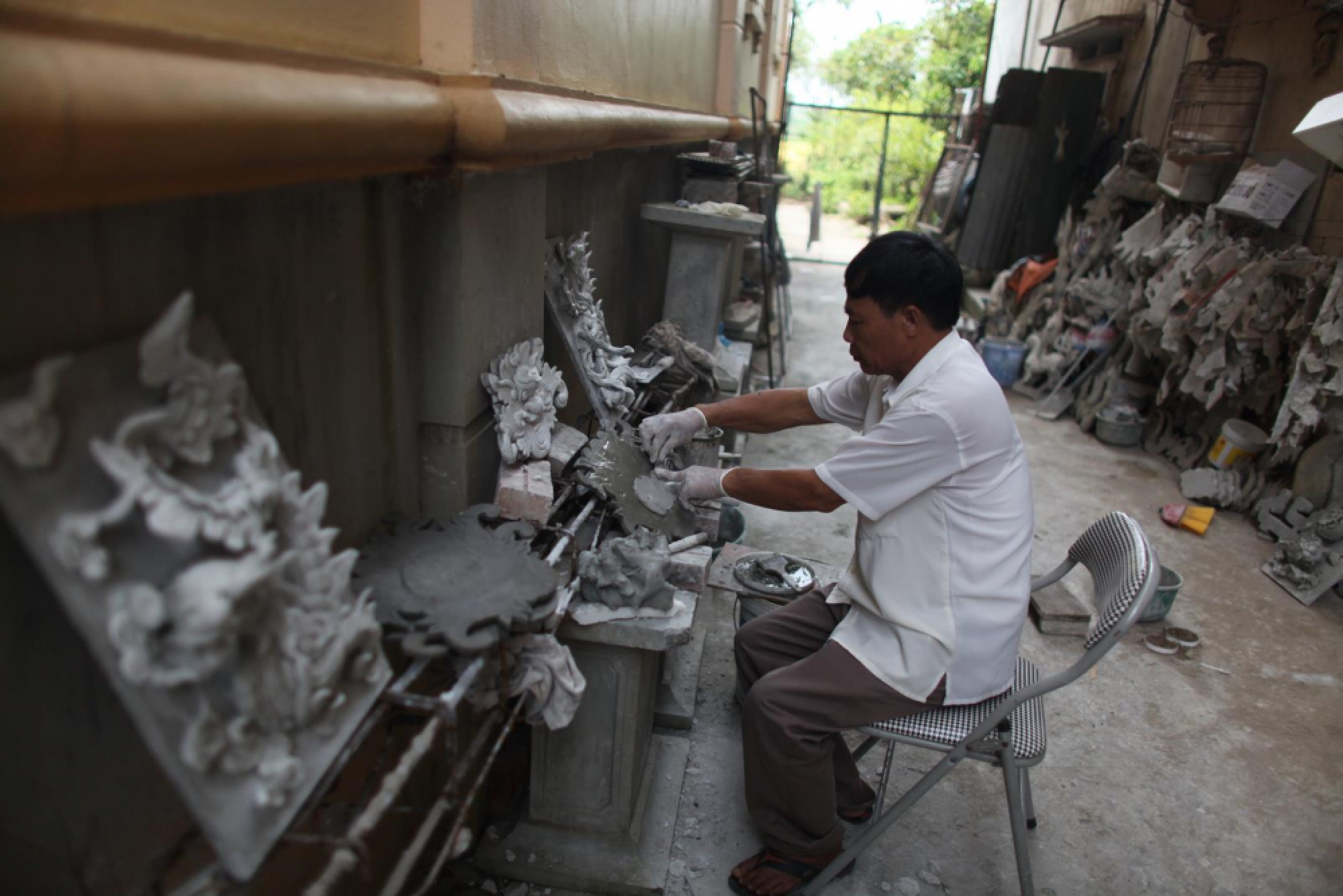 A bas-relief tradition lives on in Vietnam